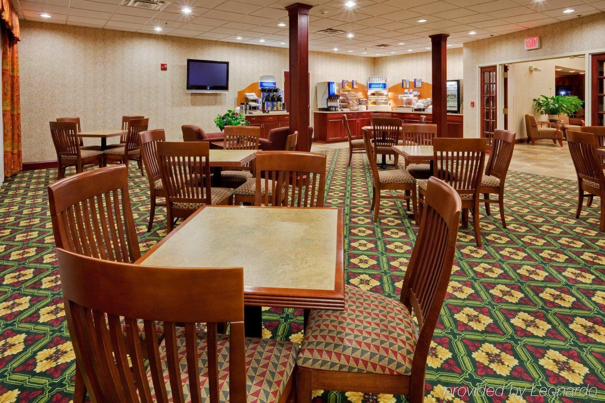 New Milford Holiday Inn Express & Suites Gibson By Ihg מסעדה תמונה
