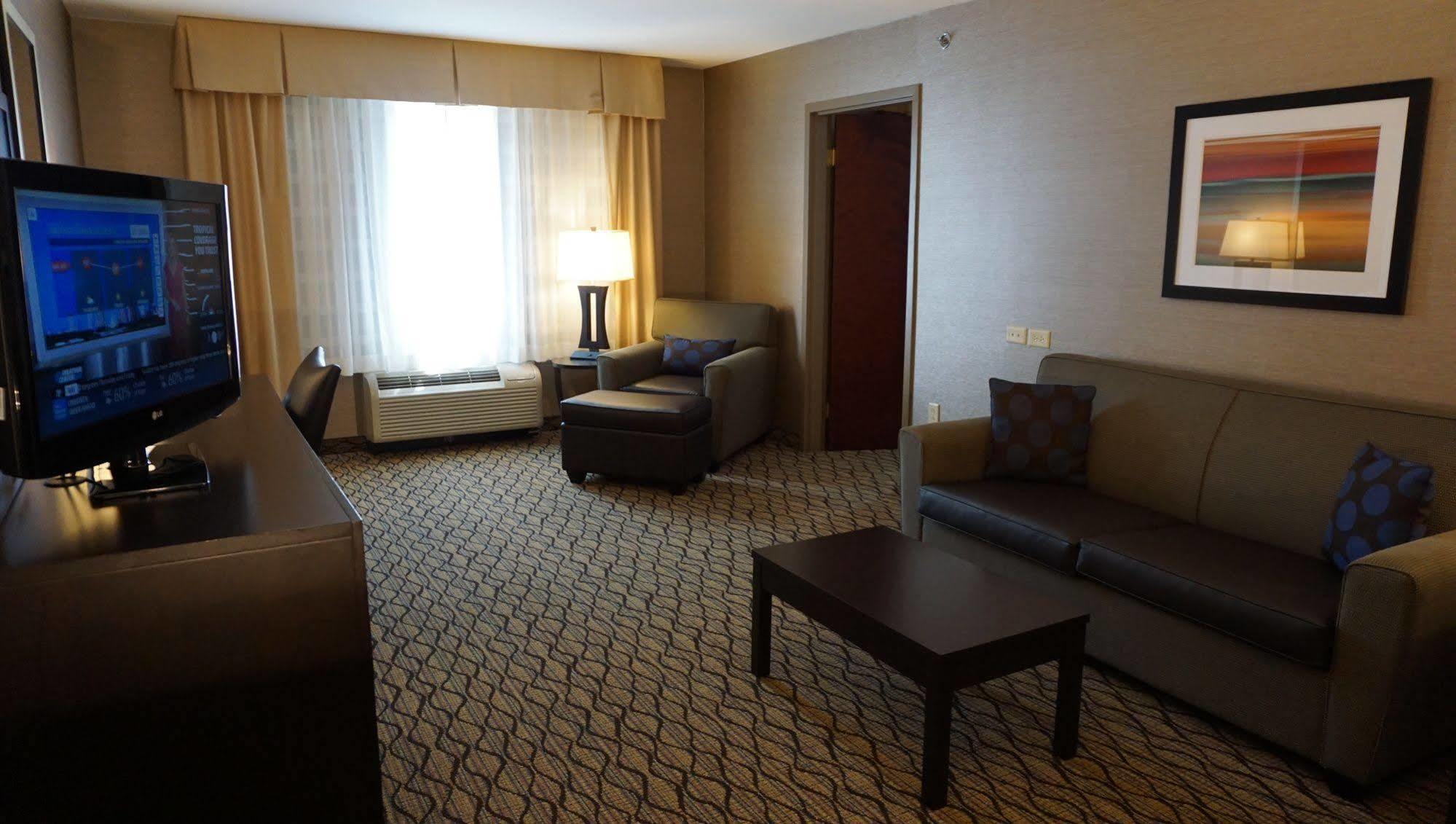 New Milford Holiday Inn Express & Suites Gibson By Ihg מראה חיצוני תמונה